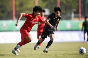 中乙聯(lián)賽第30輪 上海海港富盛經(jīng)開隊(duì)主場1比1溫州俱樂部中胤隊(duì)