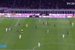 前意甲裁判：米蘭被判點(diǎn)球讓我有些困惑，德溫特手臂正朝身體回收