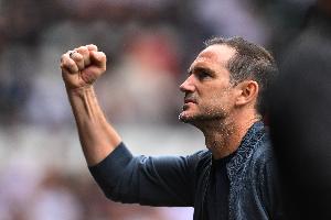 考文垂12輪34球，蘭帕德帶隊(duì)追平英冠聯(lián)賽塵封多年的紀(jì)錄