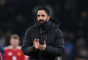 曼聯(lián)本賽季英超5個主場拿下4勝，也是2年來首次主場聯(lián)賽4連勝