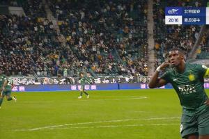 聯(lián)賽第22球！達(dá)萬助攻，法比奧搶射破門，國安1-0領(lǐng)先海牛！