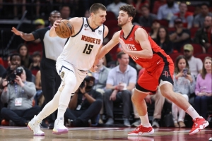 還只是小火龍？蒂格：如果約基奇是A+ 那申京絕對(duì)是A-