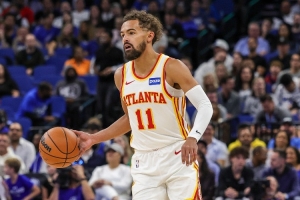 核心控衛(wèi)！特雷-楊上半場(chǎng)6中3得到10分2板8助 罰球4中3