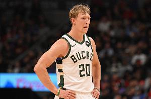 打得可以！AJ-格林9中6&4記三分拿下20分2板2助