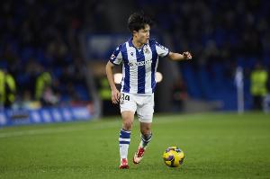 科貝電臺(tái)：久保建英因腳踝傷勢(shì)連續(xù)3場(chǎng)缺席，能否出戰(zhàn)畢巴也存疑