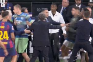 ??比賽結(jié)束姆巴佩還拉著維尼修斯，之后試圖加入沖突被直接攔下