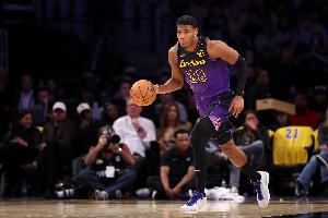 打得可以！八村塁上半場5投4中得到10分1板1助2斷