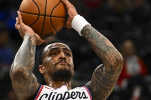 祖巴茨：和科林斯打球感覺(jué)很自然 我喜歡與高大的四號(hào)位并肩作戰(zhàn)