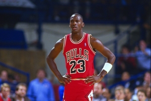 帕森斯：SGA現(xiàn)在都能場(chǎng)均40+ 給喬丹多點(diǎn)罰球場(chǎng)均拿45分也不離譜