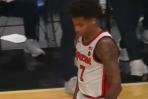 看這幾分像誰？甜瓜兒子基揚(yáng)大學(xué)首秀7中4得10分1斷1帽 三分4中2