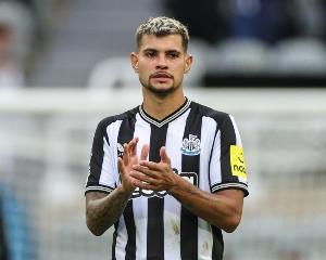 吉馬良斯：紐卡想實現(xiàn)聯(lián)賽杯兩連冠 本月坐飛機(jī)窗戶破了現(xiàn)在后怕