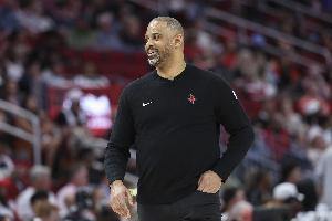 變陣后拿下首勝！烏度卡：可能和體型有關(guān) 更重要的是防守到位