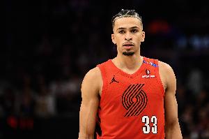 進攻不行防守給力！卡馬拉7中2拿4分4板3助1帽 兩次逼出8秒違例