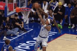 你什么狀元？埃奇庫(kù)姆防守追身大帽班凱羅近在咫尺的上籃