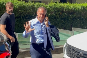 米蘭老板：米蘭今夏轉(zhuǎn)會支出意甲第一，未來要將財務(wù)升到英超水平