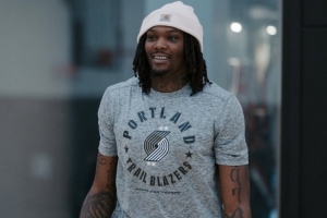 體壇記者：羅威距復(fù)出很近了 楊瀚森的輪換時(shí)間可能又會(huì)受到影響