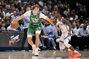 31分鐘0助攻控衛(wèi)！弗拉格10中1毒瘤表現(xiàn)！正負(fù)值-20！