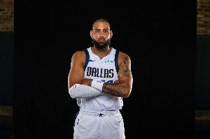 基德：希望凱萊布-馬丁防守扎實(shí)進(jìn)攻突破創(chuàng)造機(jī)會(huì) 他做得很好