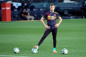 對(duì)老東家！巴薩外租門將佩尼亞：多年老隊(duì)友，現(xiàn)在卻要對(duì)陣他們