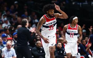 可圈可點(diǎn)！巴格利替補(bǔ)9分鐘不懼恩比德 拿到6分3板3助1斷