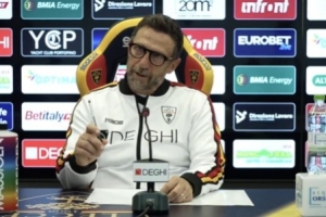 萊切主帥談卡馬達(dá)點(diǎn)球被撲：這種級(jí)別的比賽，球門是會(huì)變得更小的