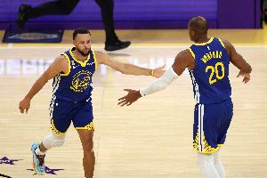 科爾談陣容安排：這會是我們的固定打法 我希望霍福德替補(bǔ)出戰(zhàn)