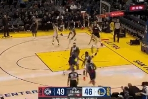 上來就打！小卡單打巴特勒 轉(zhuǎn)身后仰中投空心命中！