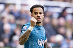 太陽報(bào)：小克魯伊維特三個(gè)月內(nèi)兩次超速，被禁止駕駛六個(gè)月+罰款