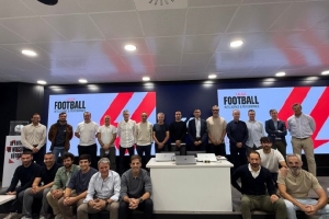 西甲聯(lián)盟邀請賦閑教練參加培訓(xùn)項目，前國安主帥塞蒂恩在列