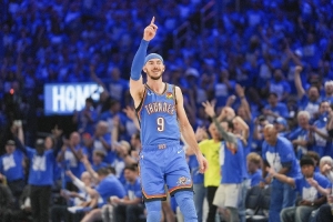 卡魯索：生涯首冠后沒游行 所以在俄城的游行我喝了兩次的酒