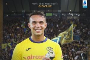 斯基拉：佛羅倫薩和AC米蘭關(guān)注維羅納21歲前鋒吉奧瓦尼-桑塔納