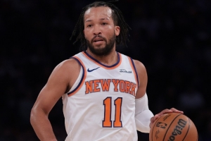 老里：布倫森上半場(chǎng)打得很順 下半場(chǎng)我們把對(duì)抗拉滿他沒了節(jié)奏