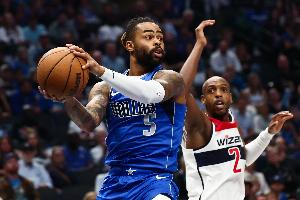 名記：弗拉格打控衛(wèi)目前來(lái)看不成功 拉塞爾能組織但不受基德重用