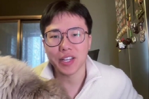 解說：誰能想到76人本賽季4戰(zhàn)開賽不?。楷F(xiàn)在就等喬治回來了