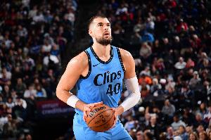 第二節(jié)凈勝11分！祖巴茨：我們集中注意力 打出了自己的風(fēng)格