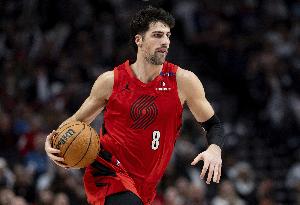 名記：開拓者全場(chǎng)緊逼效果不錯(cuò) 對(duì)付火箭這種沒控衛(wèi)的隊(duì)或許有用