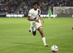 記者：姆巴耶已決定更換經(jīng)紀(jì)人，將加入到姆巴佩的團(tuán)隊(duì)旗下