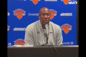 邁克-布朗：進攻停滯拖累了防守 球根本傳不起來所有人只是原地看