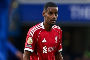 赫斯基：無(wú)法進(jìn)球時(shí)伊薩克仍需為比賽做出貢獻(xiàn)，他需要提高體能