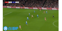 再下一城，安努斯射門被撲，薩卡跟進補射破門