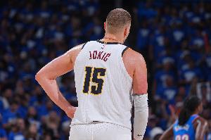 連續(xù)4場三雙！約基奇：我努力用正確的方式打球 并希望一切順?biāo)? >
                                        </div>
                                    </div>
                                                                        <div   id=