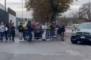 將于今日簽約并官宣！迪馬：斯帕萊蒂已抵達(dá)尤文訓(xùn)練基地