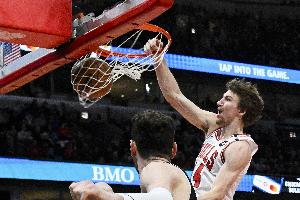 前途不可限量！布澤利斯18中11&三分4中3 砍下27分5板&正負(fù)值+18