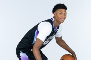 效率很高！5號(hào)秀貝利上半場(chǎng)出戰(zhàn)11分鐘 4投3中砍下8分2籃板