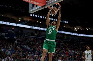 杰倫-布朗：米諾特表現(xiàn)很棒 在此基礎(chǔ)上繼續(xù)進(jìn)步保持穩(wěn)定性