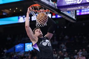 真神了！凱斯勒三分再中 爵士13-0攻擊波將分差迫近至個位數(shù)