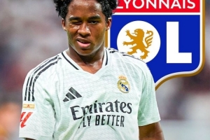 租借費(fèi)半年約450萬(wàn)歐！記者：里昂領(lǐng)跑恩德里克爭(zhēng)奪戰(zhàn)