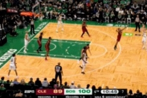 沒法防了！豪澤弧頂接球命中超遠(yuǎn)三分 個(gè)人第六記