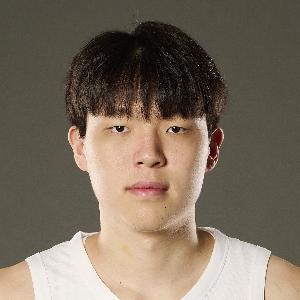 青島隊(duì)記：瀚森要自己知道能干啥&別做不擅長(zhǎng)的 比如里斯就扔三分