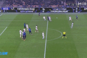 裁判專家：裁判少給國米一個點球，紫百合后衛(wèi)有明顯拉拽